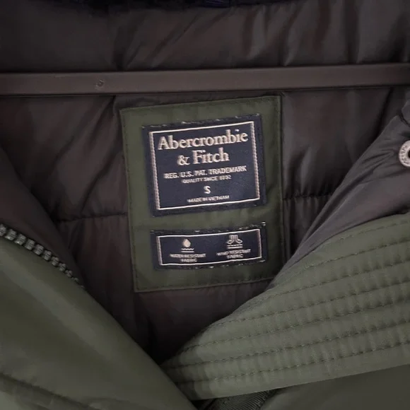 Abercrombie & Fitch parka jacket - Picture 2 of 6